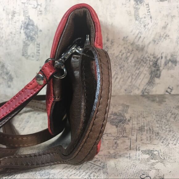 ALEXANDER LEATHER Crossbody / Wristlet Bag - Picture 3 of 13